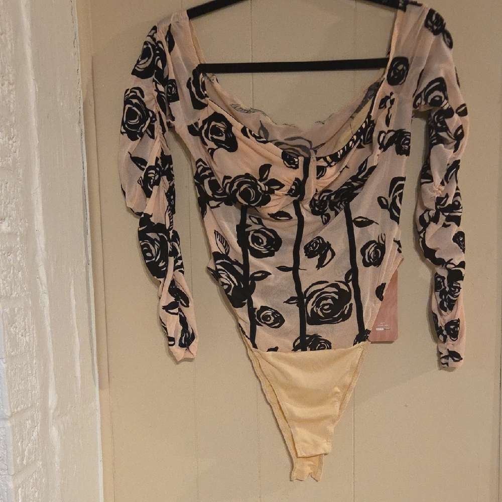 Floral Print Women's Bodysuit - Black and Cream